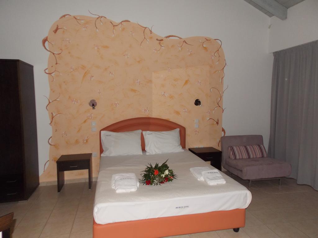 Hotel Theasis Paralia Sergoulas Rom bilde