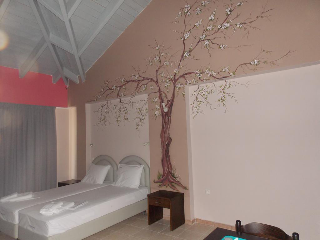 Hotel Theasis Paralia Sergoulas Rom bilde